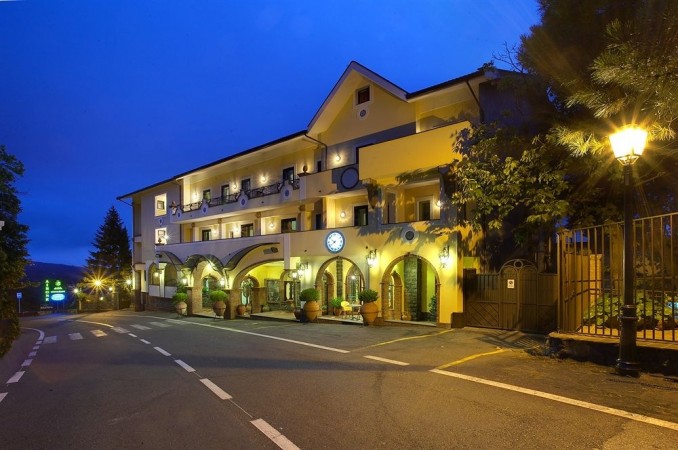 HOTEL AIRONE - ZAFFERANA ETNEA - (CT) - Carnaval Tour